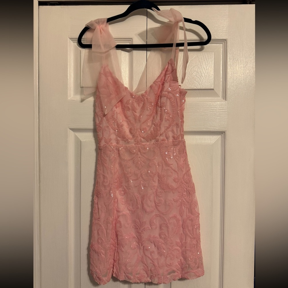 windsor dress size small